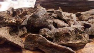 3 أنواع من العود يجب ان تكون في بيتك في رمضان