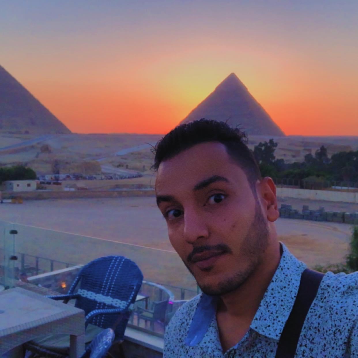 محمد على حسان شاب مصري يظهر جمال معالم القاهرة التاريخية 1