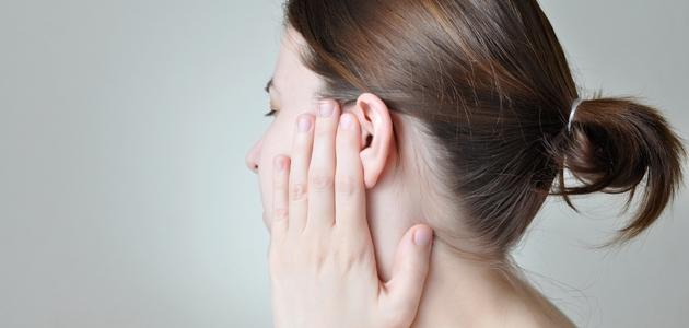 الأعراض المصاحبة لالتهاب الأذن الوسطى