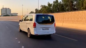 سيارة مع سائق في اسطنبول