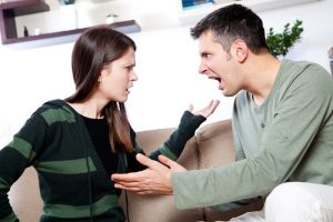 طريقة التعامل مع الرجل العنيد والعصبي