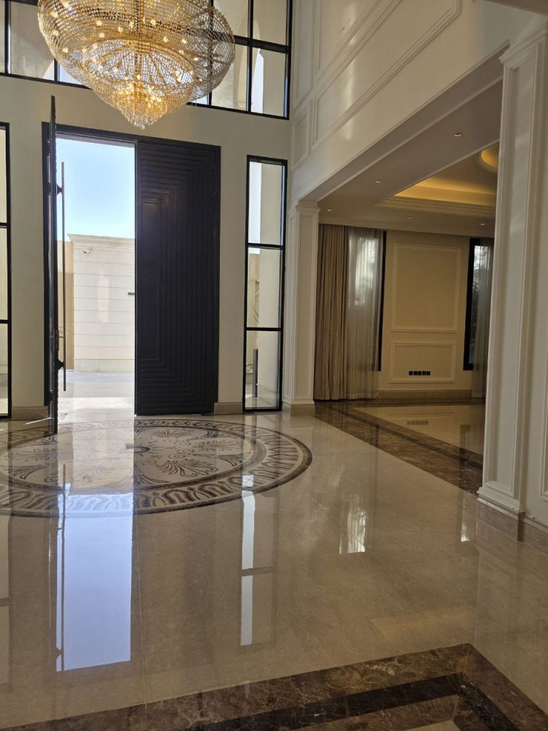 الدليل الشامل للعناية بالرخام: كيف تحافظ على فخامة ولمعان مساحتك؟ 1